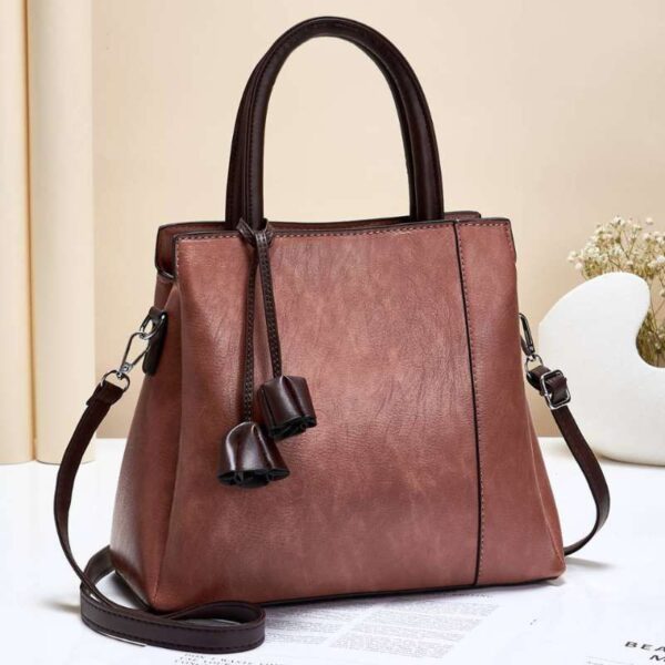 Shoulder Bag With floral Décor Women Elegant medium Capacity - Image 4