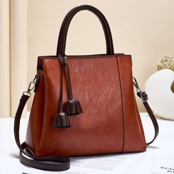 Shoulder Bag With floral Décor Women Elegant medium Capacity