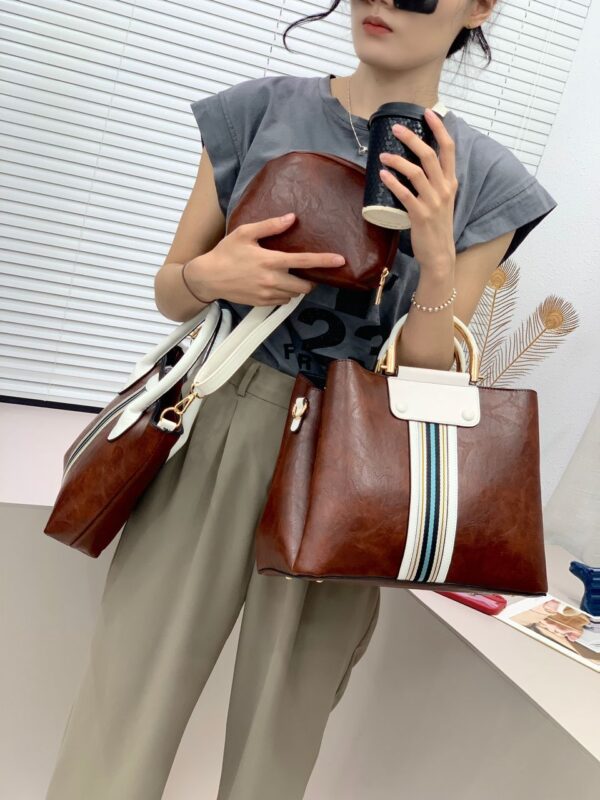 WOMEN THREE-PIECE SET TASSEL HANDBAG CROSSBODY BAG - Image 7