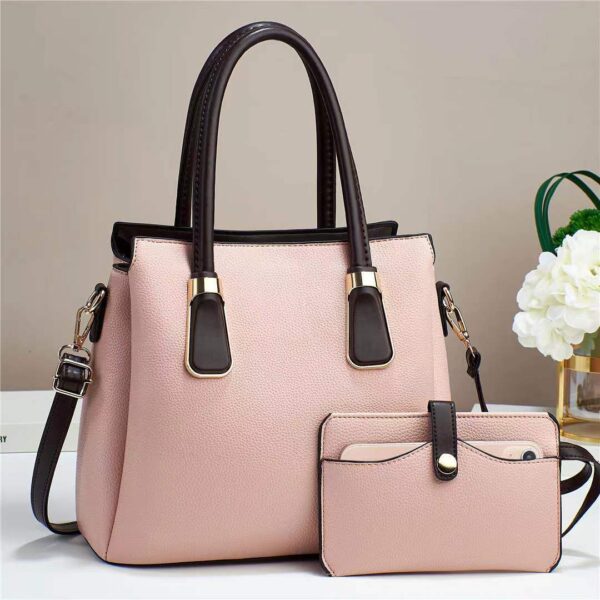 MINIMALIST QUILTED TOTE BAG WITH AN ID PURSE - Image 4