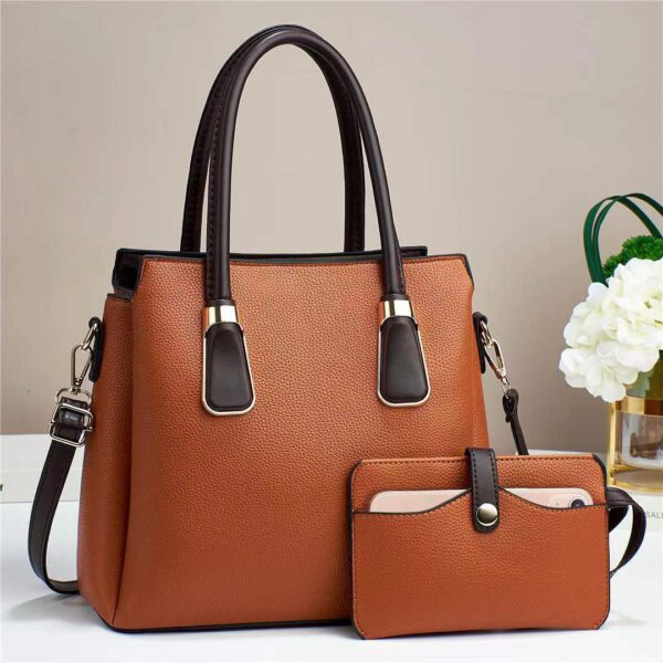 MINIMALIST QUILTED TOTE BAG WITH AN ID PURSE - Image 3