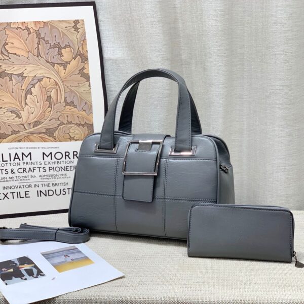 Tassel pu leather Totes Bag -Top -handle with a smaLL Purse - Image 11