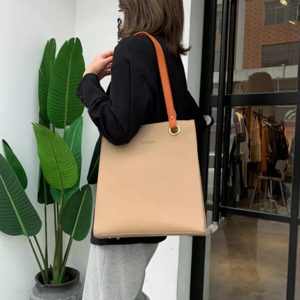 Letter Graphic Shoulder Tote Bag - Image 5