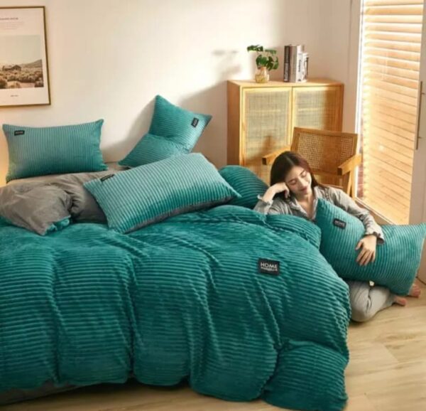 Magic Flannel Velvet Double Duvet (6*7) - Image 4