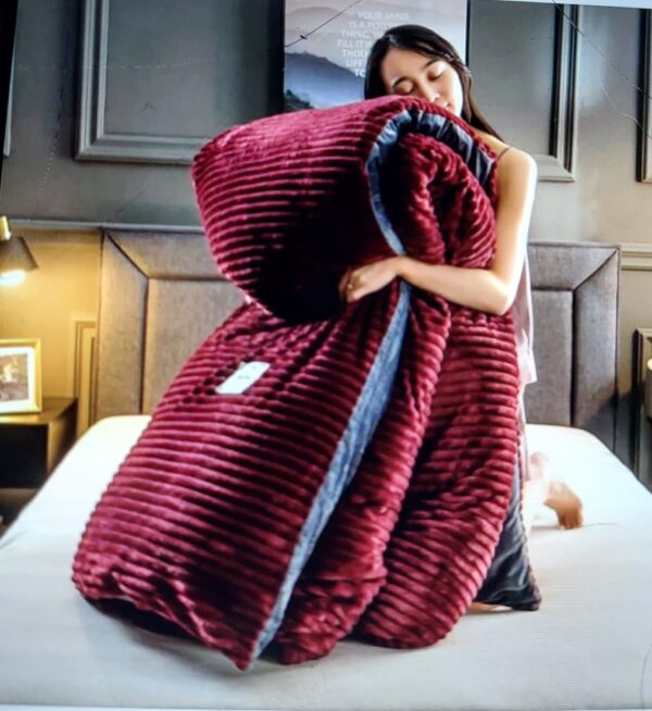 Magic Flannel Velvet Double Duvet (6*7) - Image 11