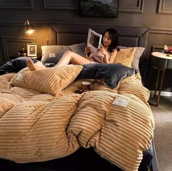Magic Flannel Velvet Double Duvet (6*7) - Image 6
