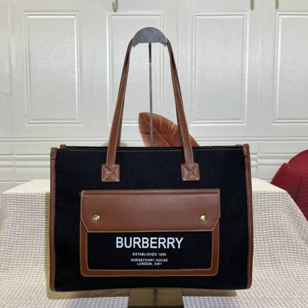 Classic Big size, Versatile Luxury Burberry's Essential Canvas Tote