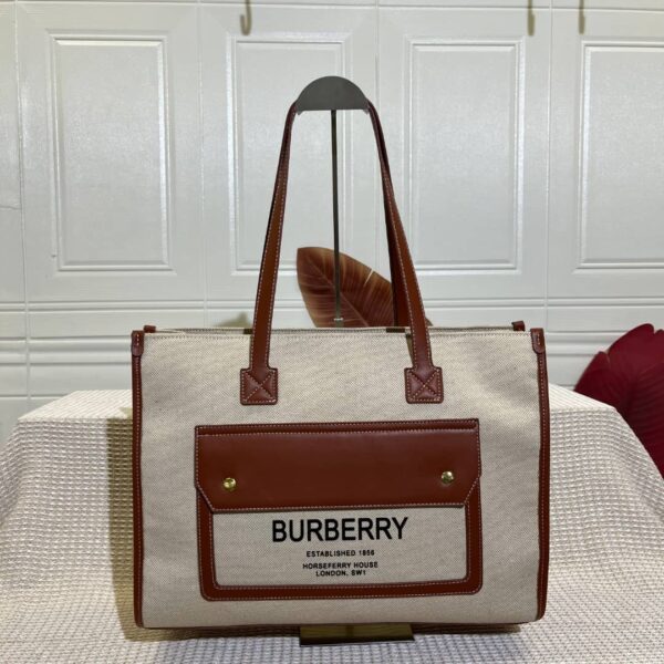 Classic Big size, Versatile Luxury Burberry's Essential Canvas Tote - Image 2