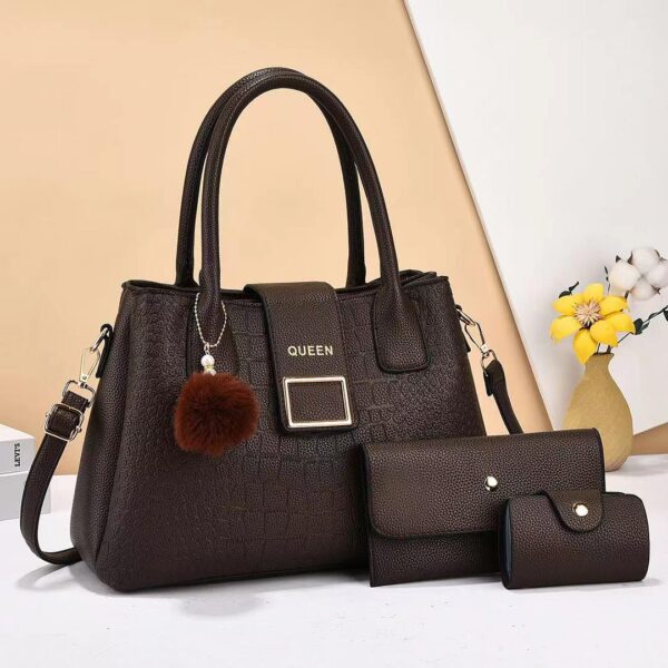 The Royal Collection: Modern Classic 3-1 ladies handbags - Image 6
