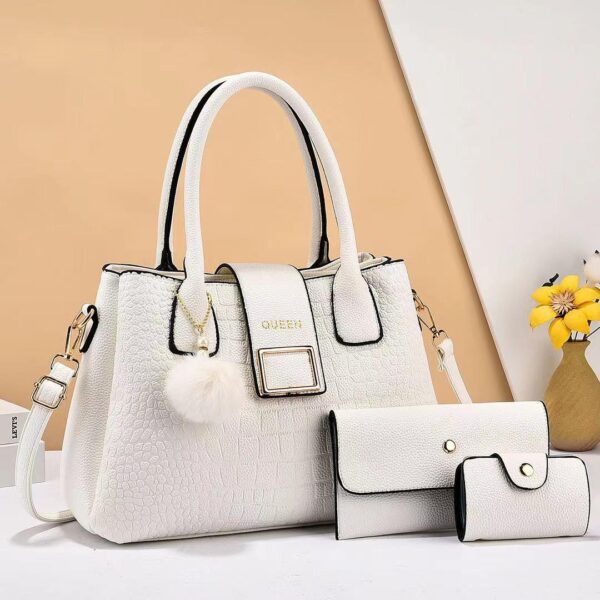 The Royal Collection: Modern Classic 3-1 ladies handbags - Image 3