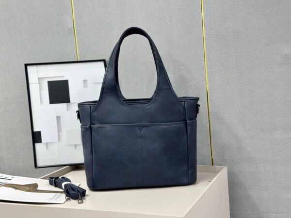 Soft Leather Classic Chic Tote Bag - Image 6