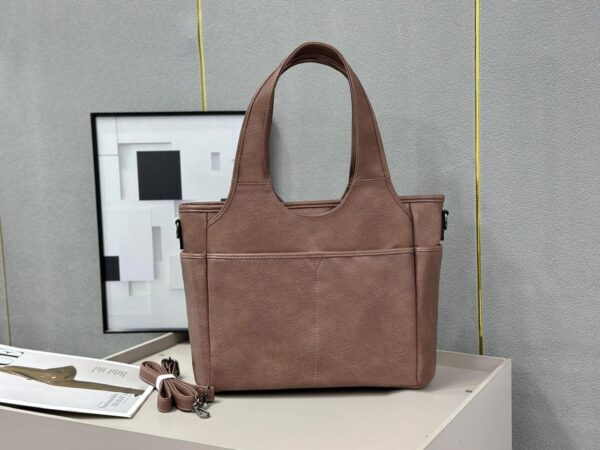 Soft Leather Classic Chic Tote Bag - Image 4